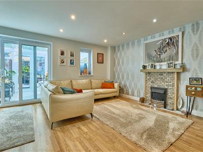 Lounge Dining Room to rear